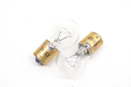Wagner 1683 24-28v Lamp Bulbs Qty 2 NOS