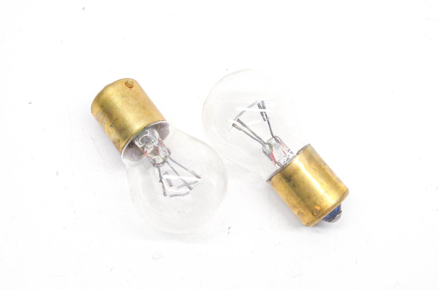 Wagner 1683 24-28v Lamp Bulbs Qty 2 NOS