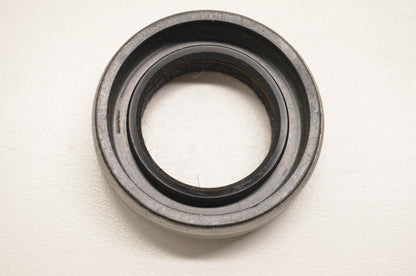 CR 13690 Oil Seal NOS