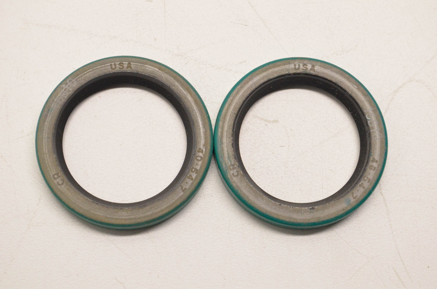 CR 15810 Oil Seals Qty 2 NOS