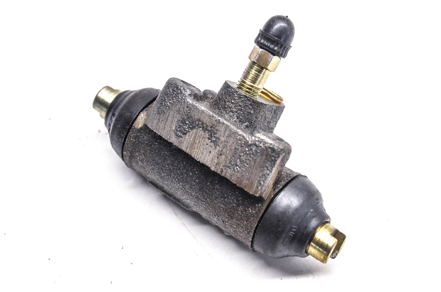 EIS EW104416, 88D18 Wheel Cylinder Assembly NOS