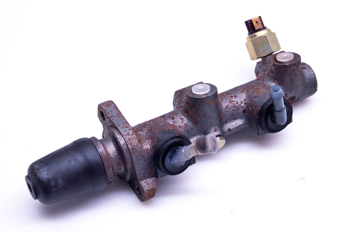 Mopar H96384, H-96384 Brake Master Cylinder NOS