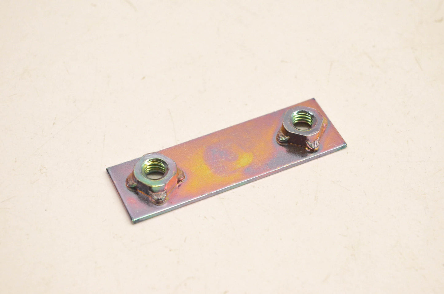 New OEM Suzuki 17280-88530 Plate NOS