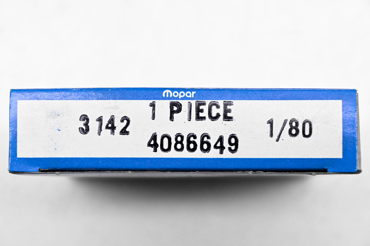 Mopar 4086649 Oil Seal NOS