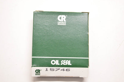 CR 15746 Oil Seals Qty 2 NOS