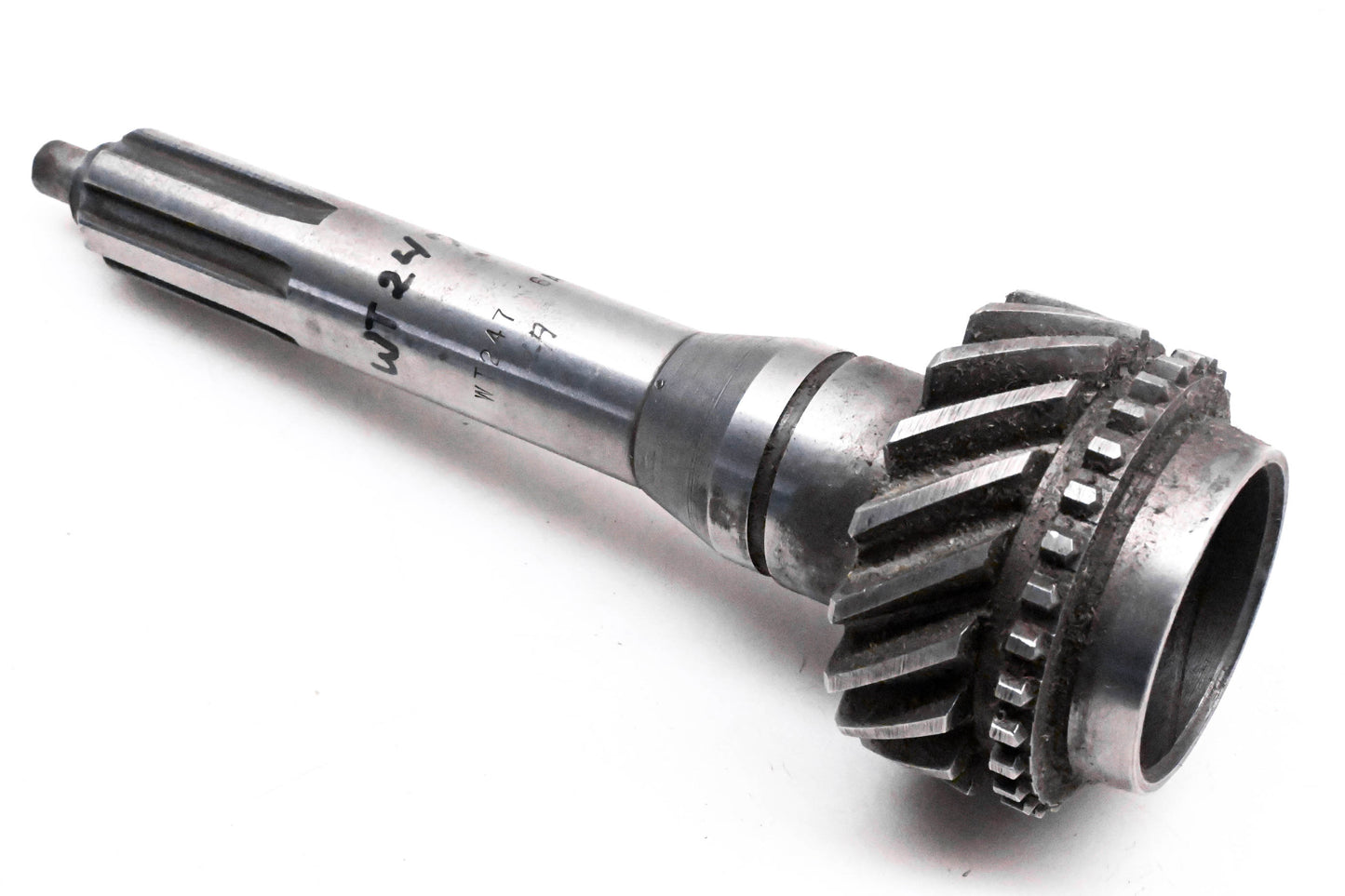 Republic WT-247-6A Main Drive Gear Shaft NOS