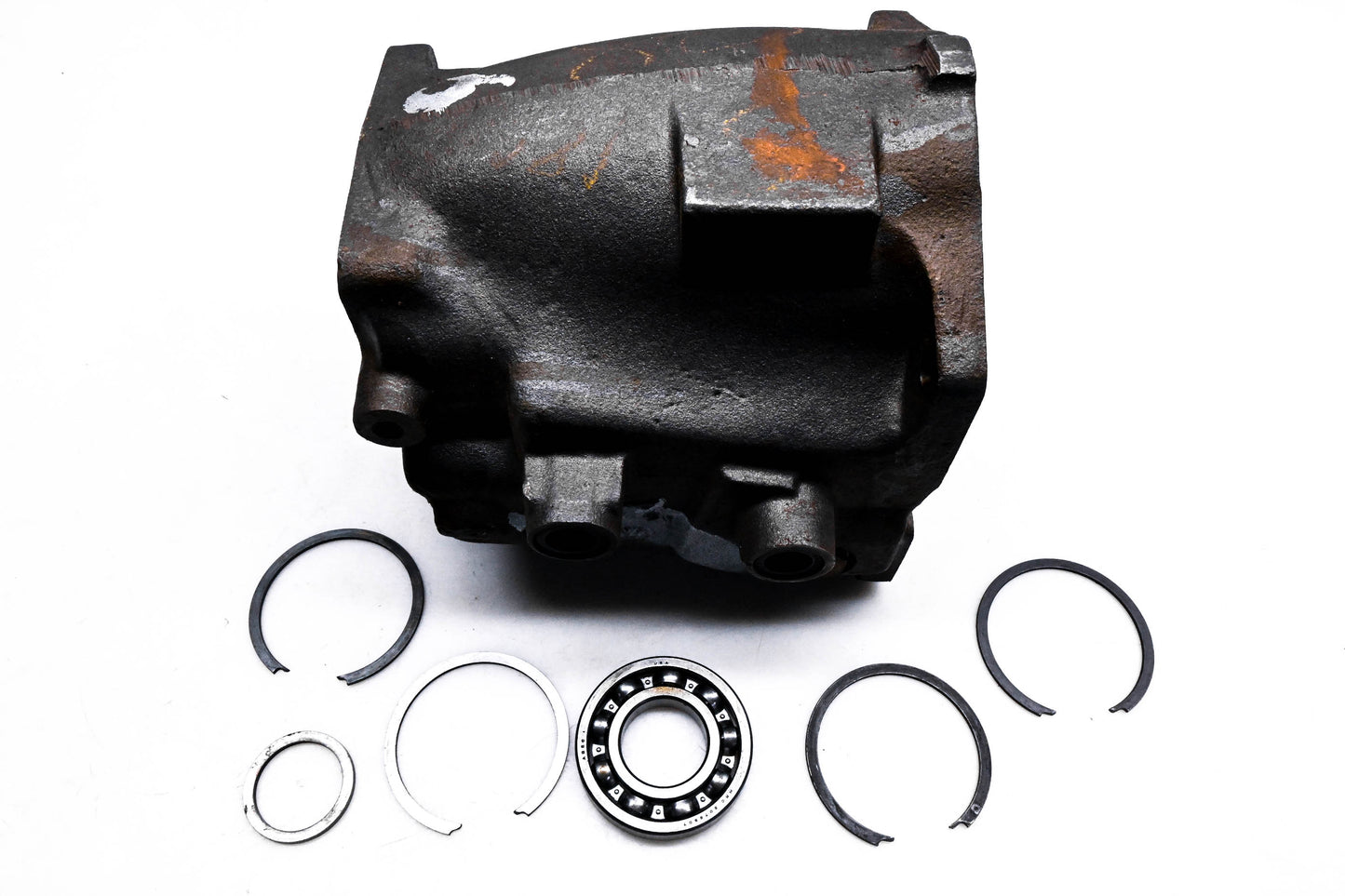 Mopar 3780233, C-11410 Transmission Case & Bearing Kit NOS