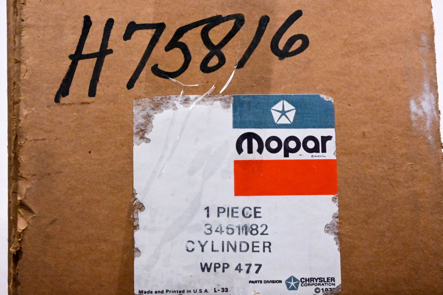 Mopar 3461182, H75816, 3590121 Master Cylinder Assembly NOS