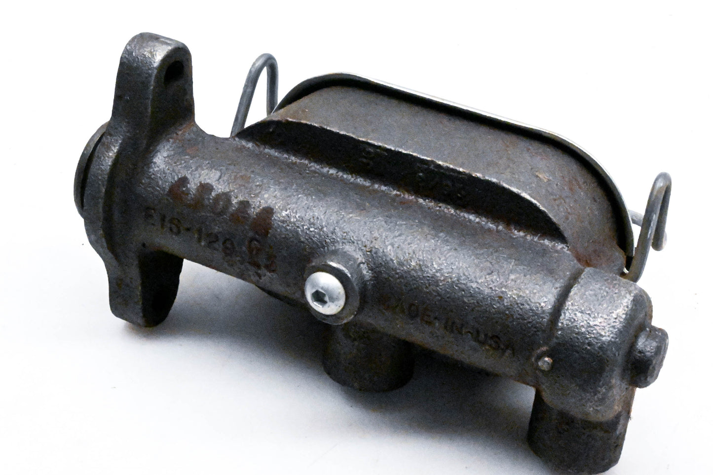 EIS E77017, EIS129 Master Cylinder Assembly NOS