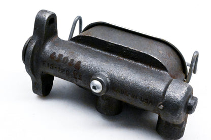 EIS E77017, EIS129 Master Cylinder Assembly NOS