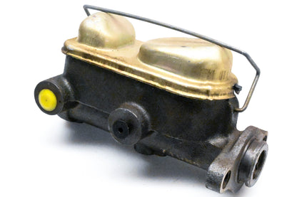 EIS E74986, EIS137 Master Cylinder Assembly NOS