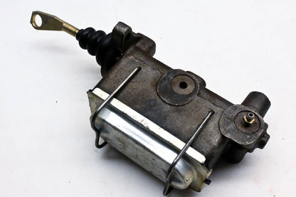 EIS EIS118 Master Cylinder Assembly NOS