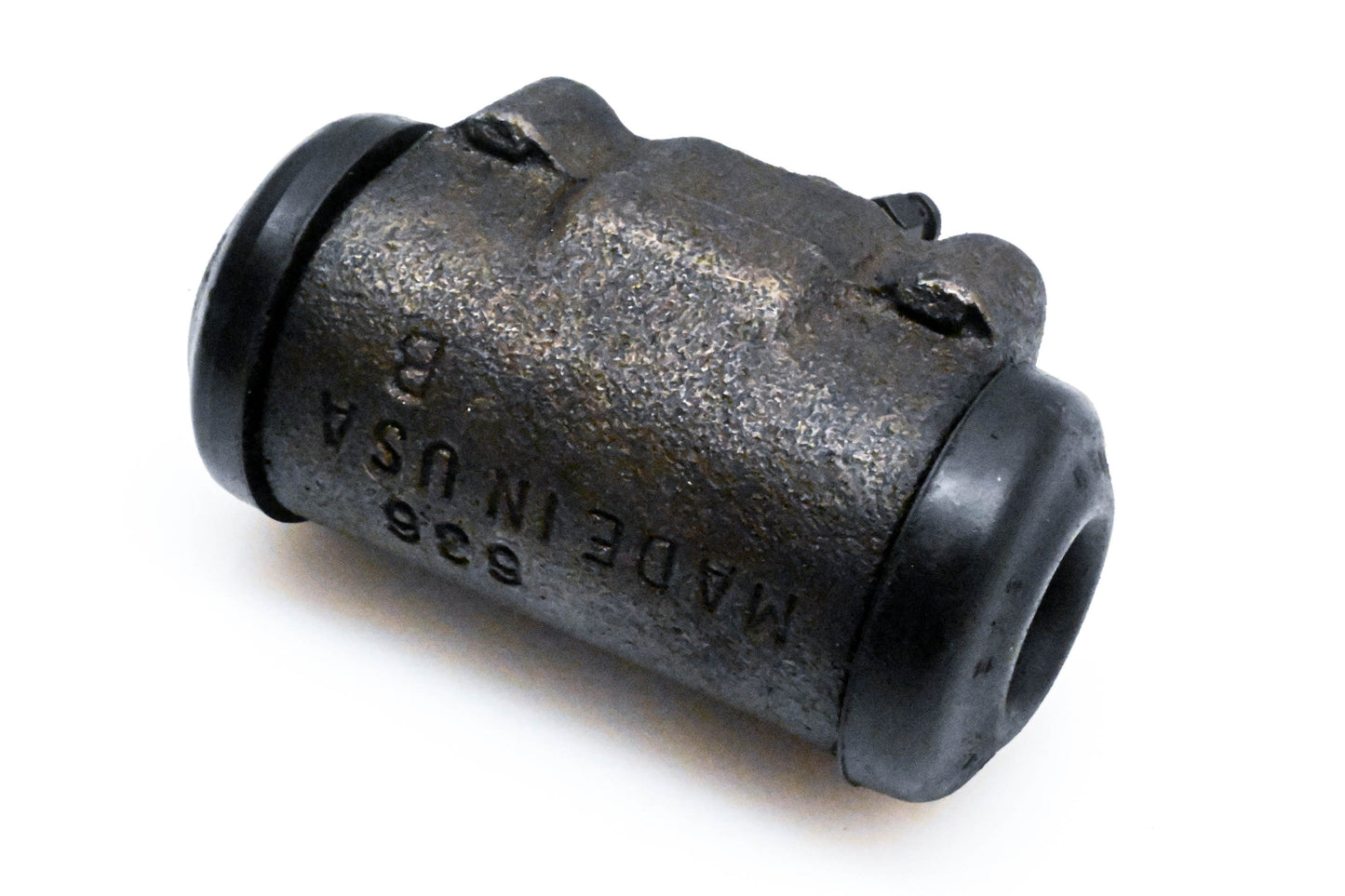 EIS 636 Wheel Cylinder Assembly NOS