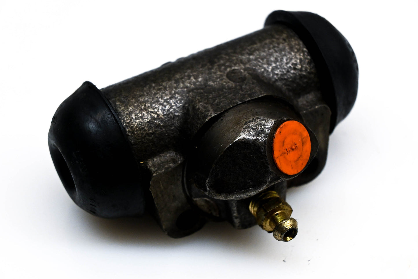 EIS 565 Wheel Cylinder Assembly NOS