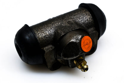 EIS 565 Wheel Cylinder Assembly NOS