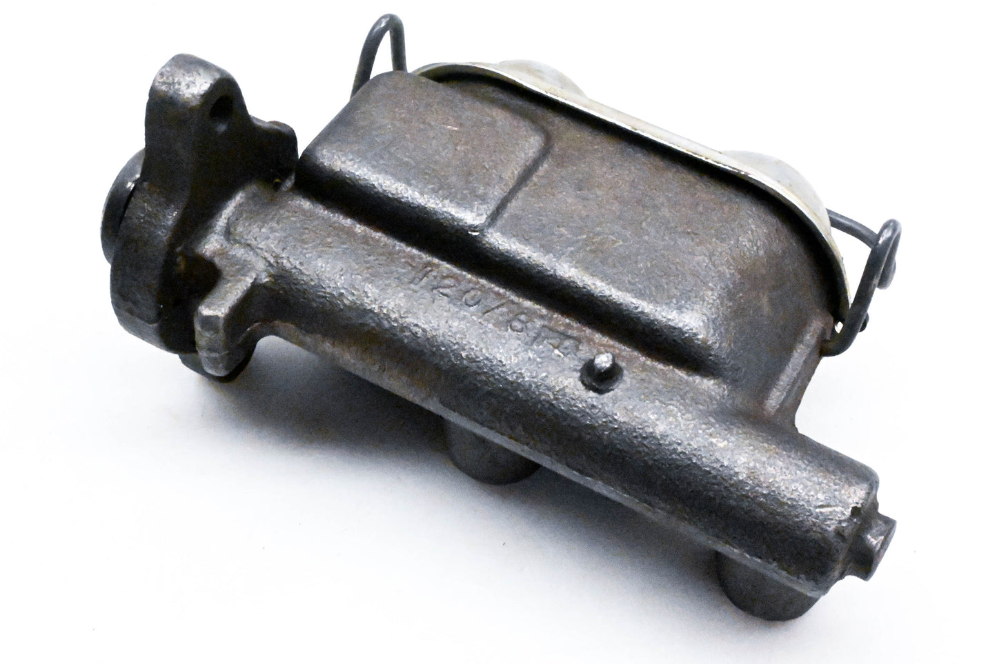 EIS 166, 12078 Master Cylinder Assembly NOS