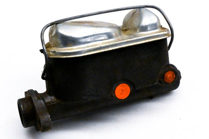 EIS 231 Master Cylinder Assembly NOS
