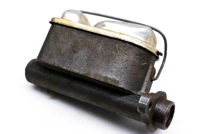 EIS 231 Master Cylinder Assembly NOS