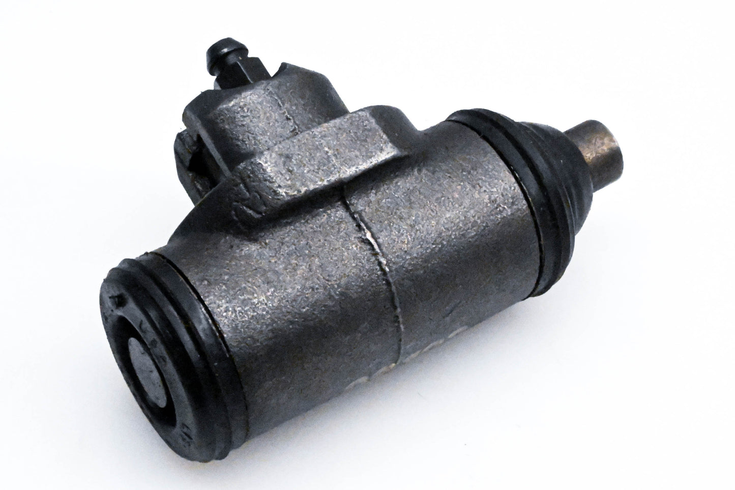 EIS 98103 Wheel Cylinder Assembly NOS