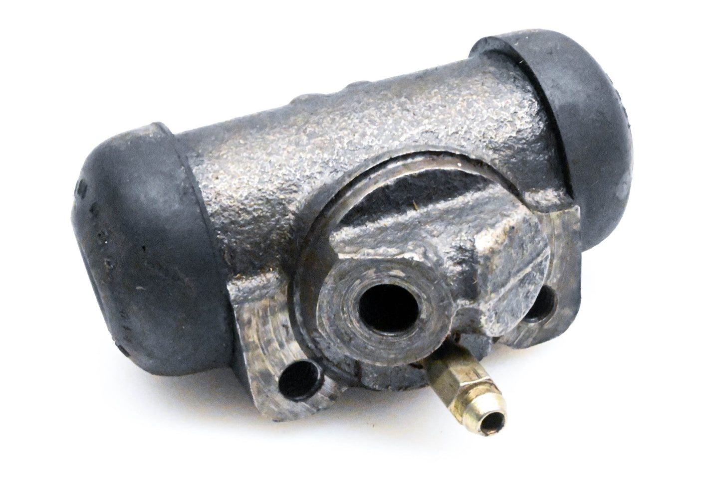 EIS 519 Wheel Cylinder Assembly NOS