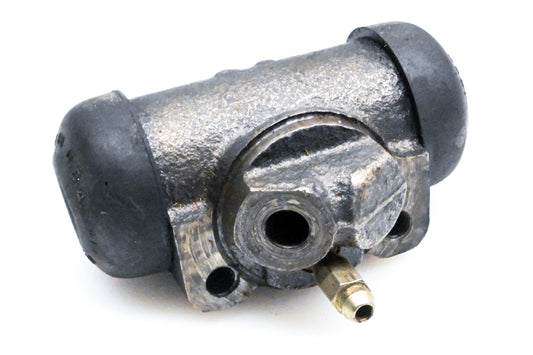 EIS 519 Wheel Cylinder Assembly NOS