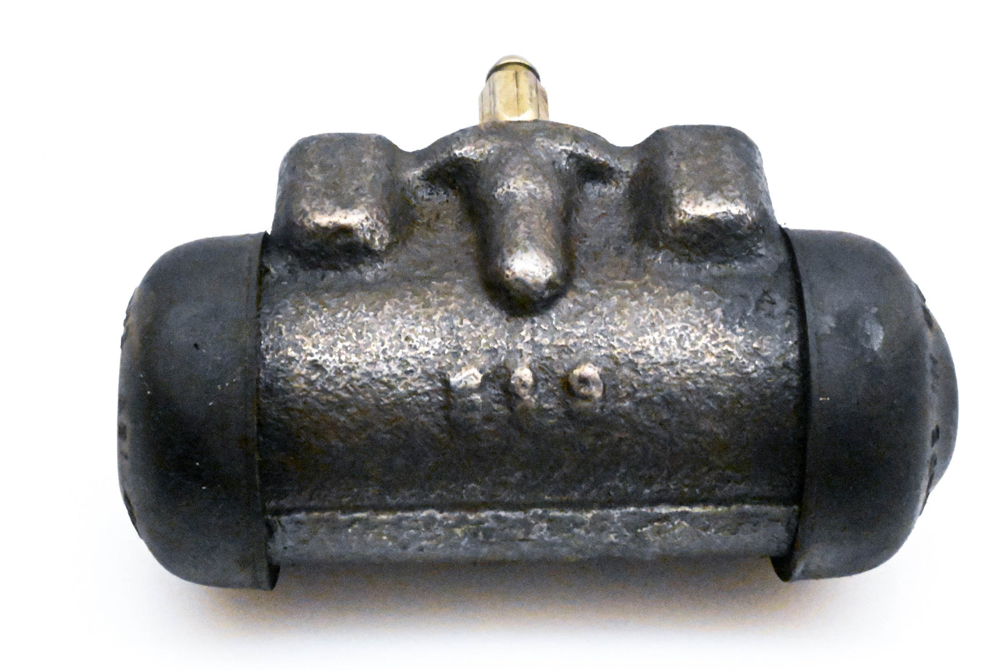 EIS 519 Wheel Cylinder Assembly NOS