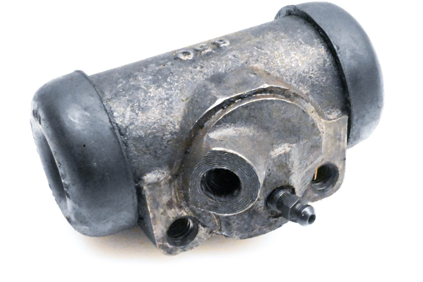 EIS 650 Wheel Cylinder Assembly NOS