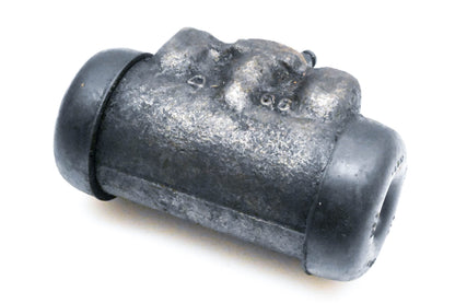 EIS 650 Wheel Cylinder Assembly NOS