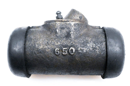 EIS 650 Wheel Cylinder Assembly NOS