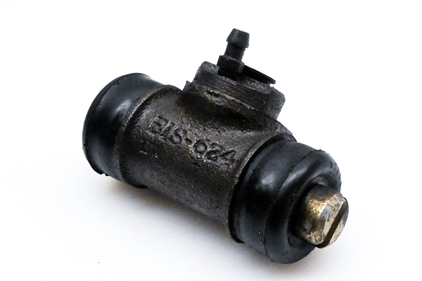 EIS 624 Wheel Cylinder Assembly NOS