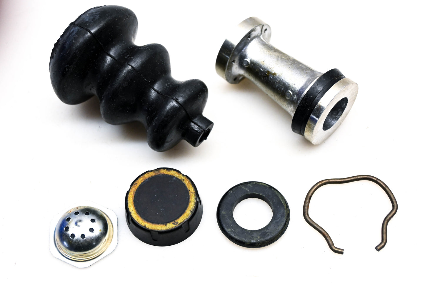 EIS M78 Master Cylinder Repair Kit NOS