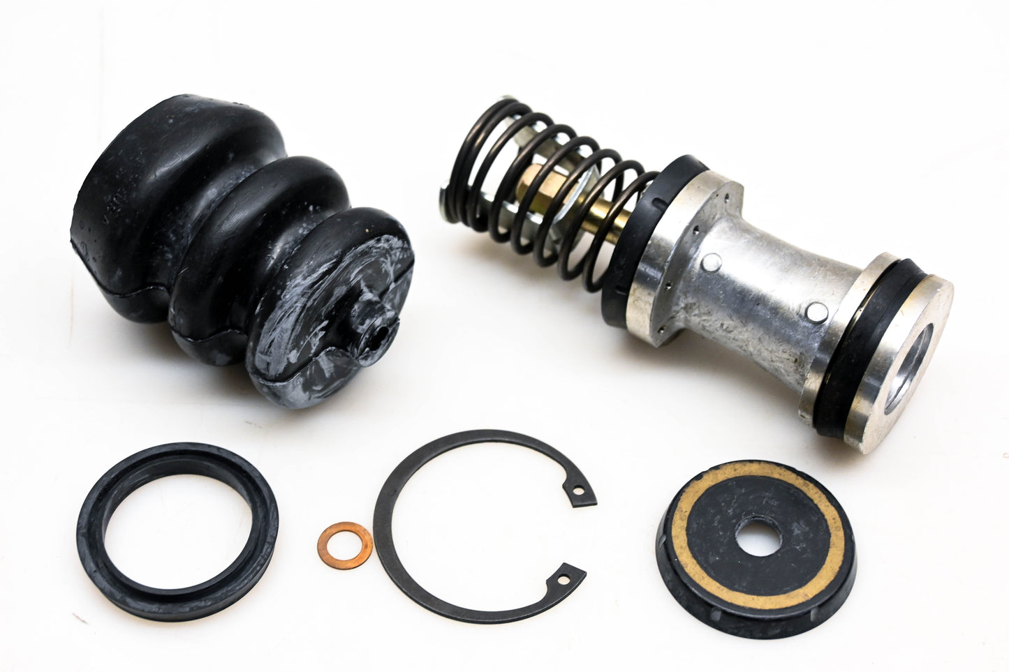 EIS M438 Master Cylinder Repair Kit NOS