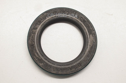 CR 16525 Oil Seal NOS