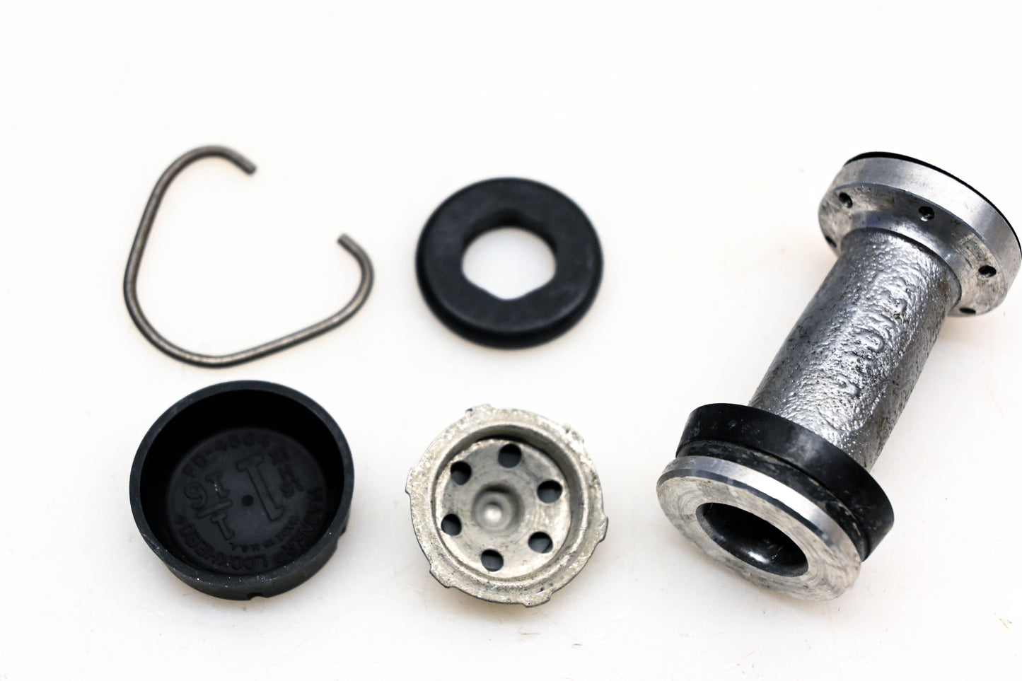 Mopar H5375 Master Cylinder Repair Kit NOS