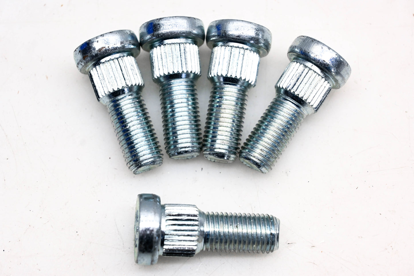 Wagner BD60912 Wheel Lug Bolts 7/16"-20 Qty 5 NOS