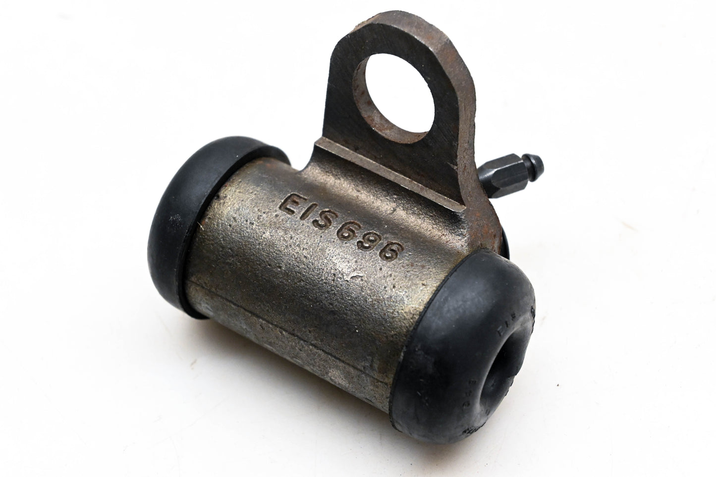 EIS EW14413, 696 Wheel Cylinder Assembly NOS
