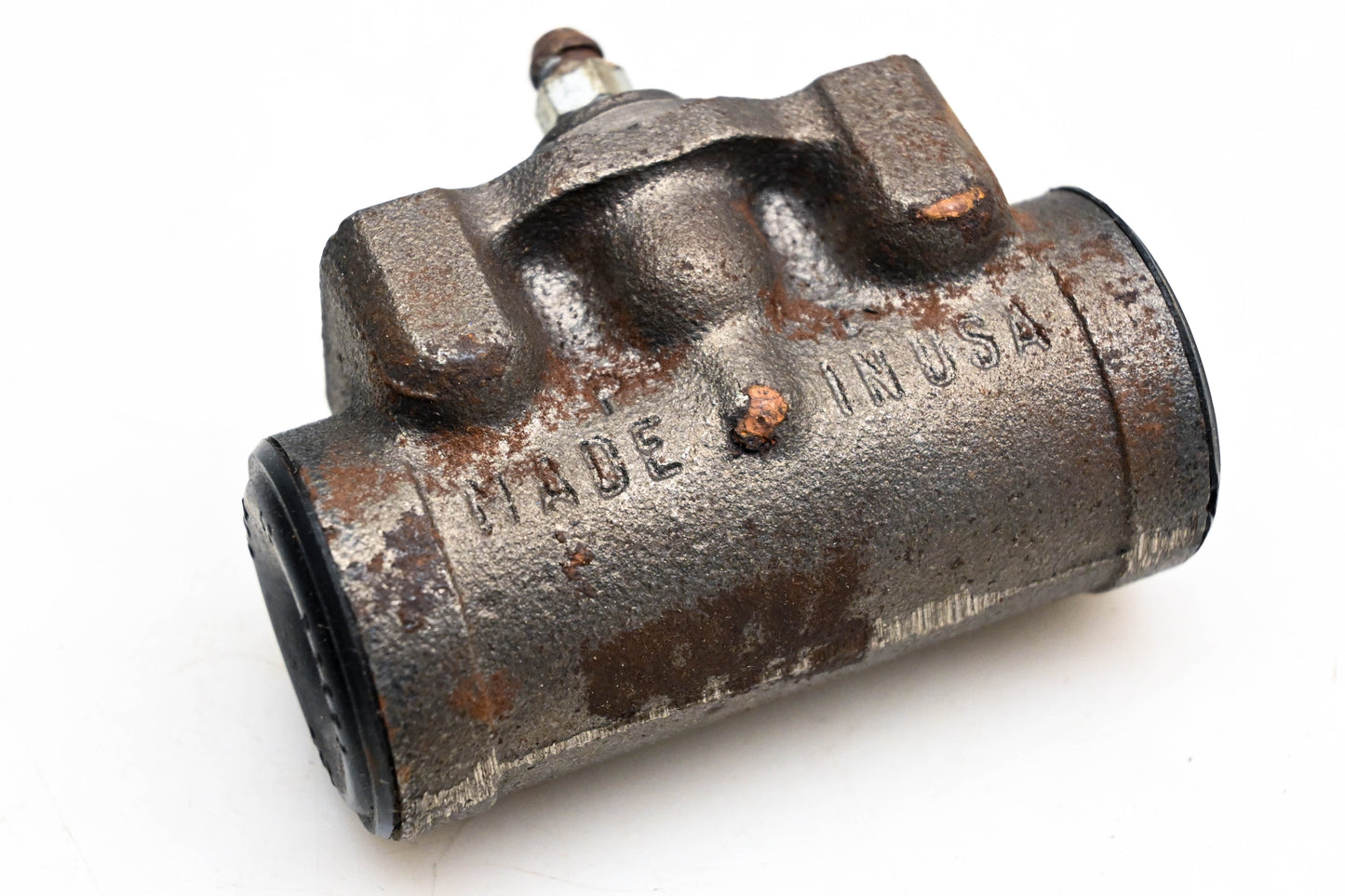 EIS EW71209, 710 Wheel Cylinder Assembly NOS