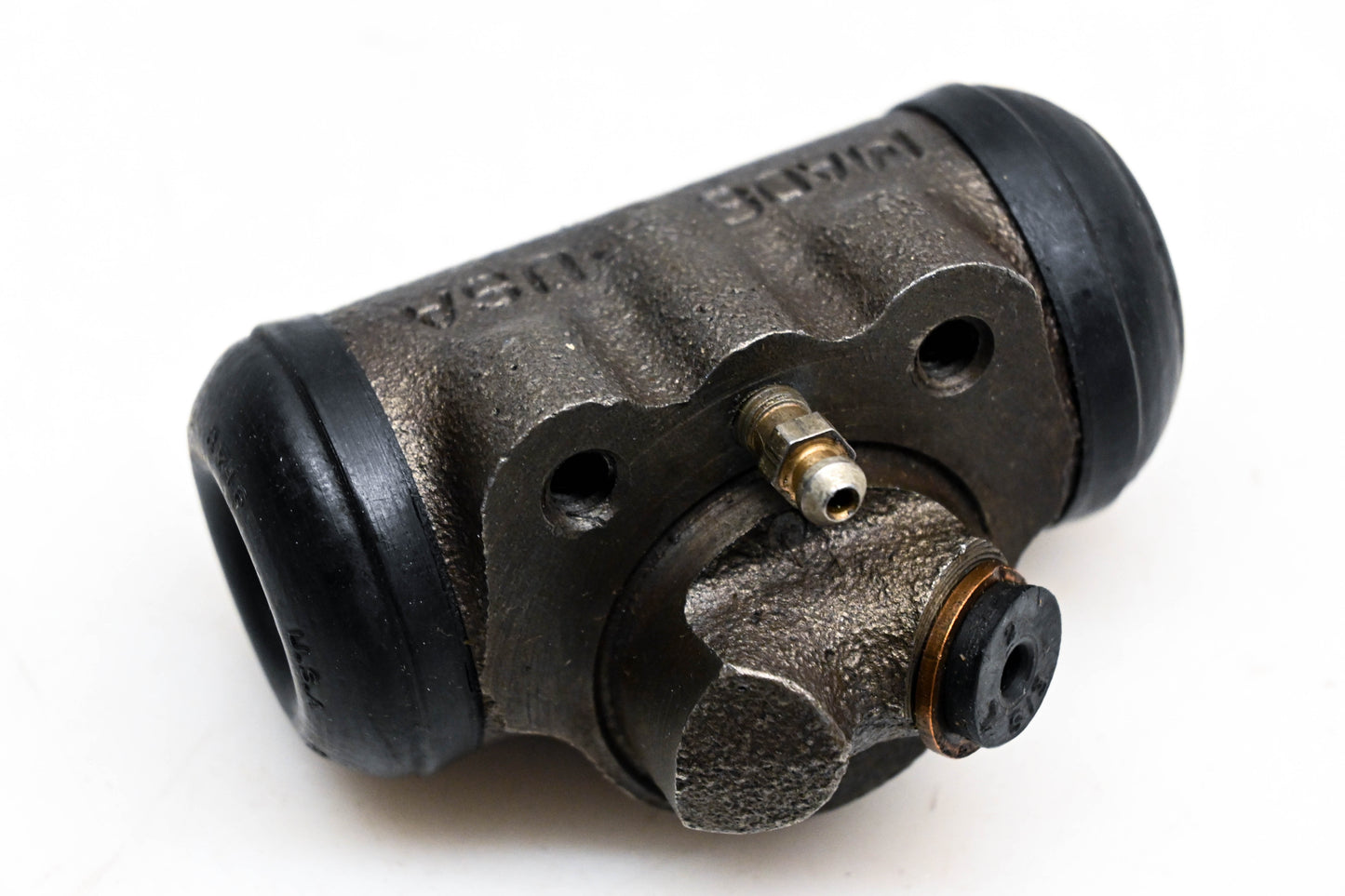 EIS 577, F18436 Wheel Cylinder Assembly NOS