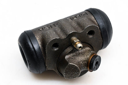 EIS 577, F18436 Wheel Cylinder Assembly NOS