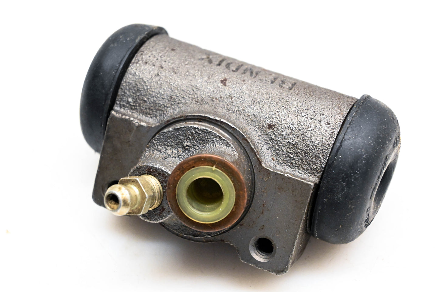 Bendix 2225103-L, EW3457 Wheel Cylinder Assembly NOS