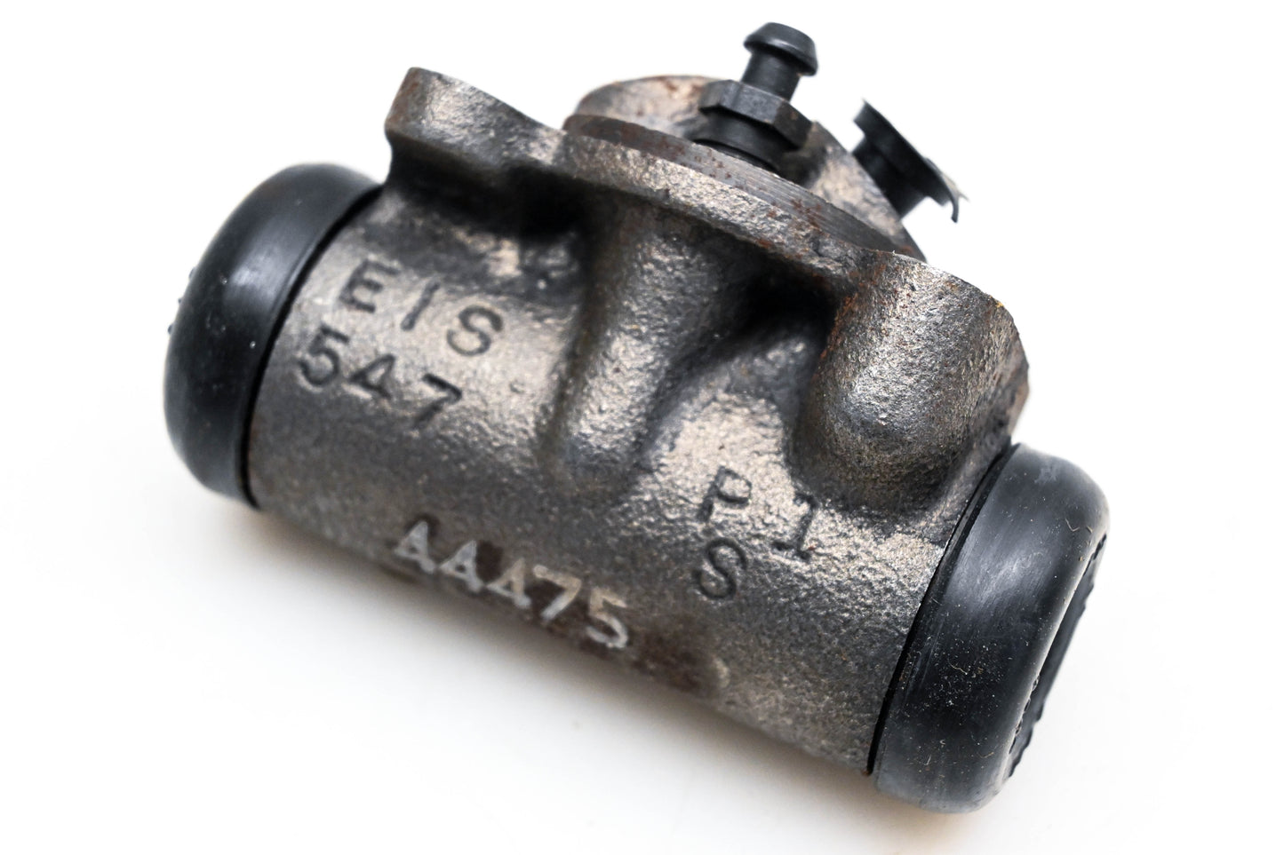 EIS EW44475, 547 Wheel Cylinder Assembly NOS