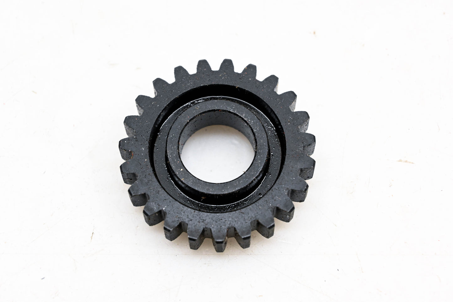 New OEM KTM 46033007200 Idler 5th Gear NOS