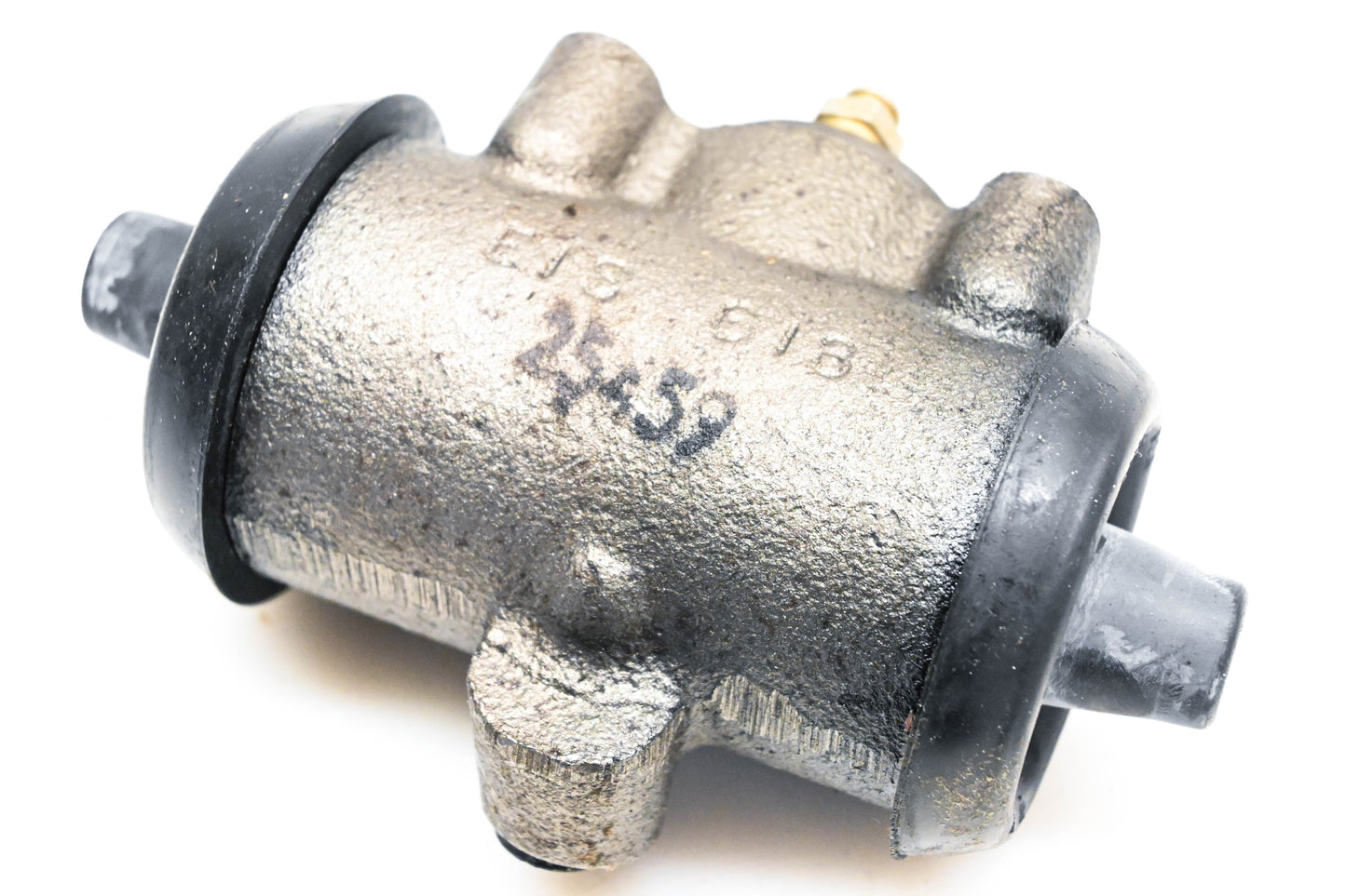 Safe-Line W25459, 25461, 618 Wheel Cylinder Assembly NOS