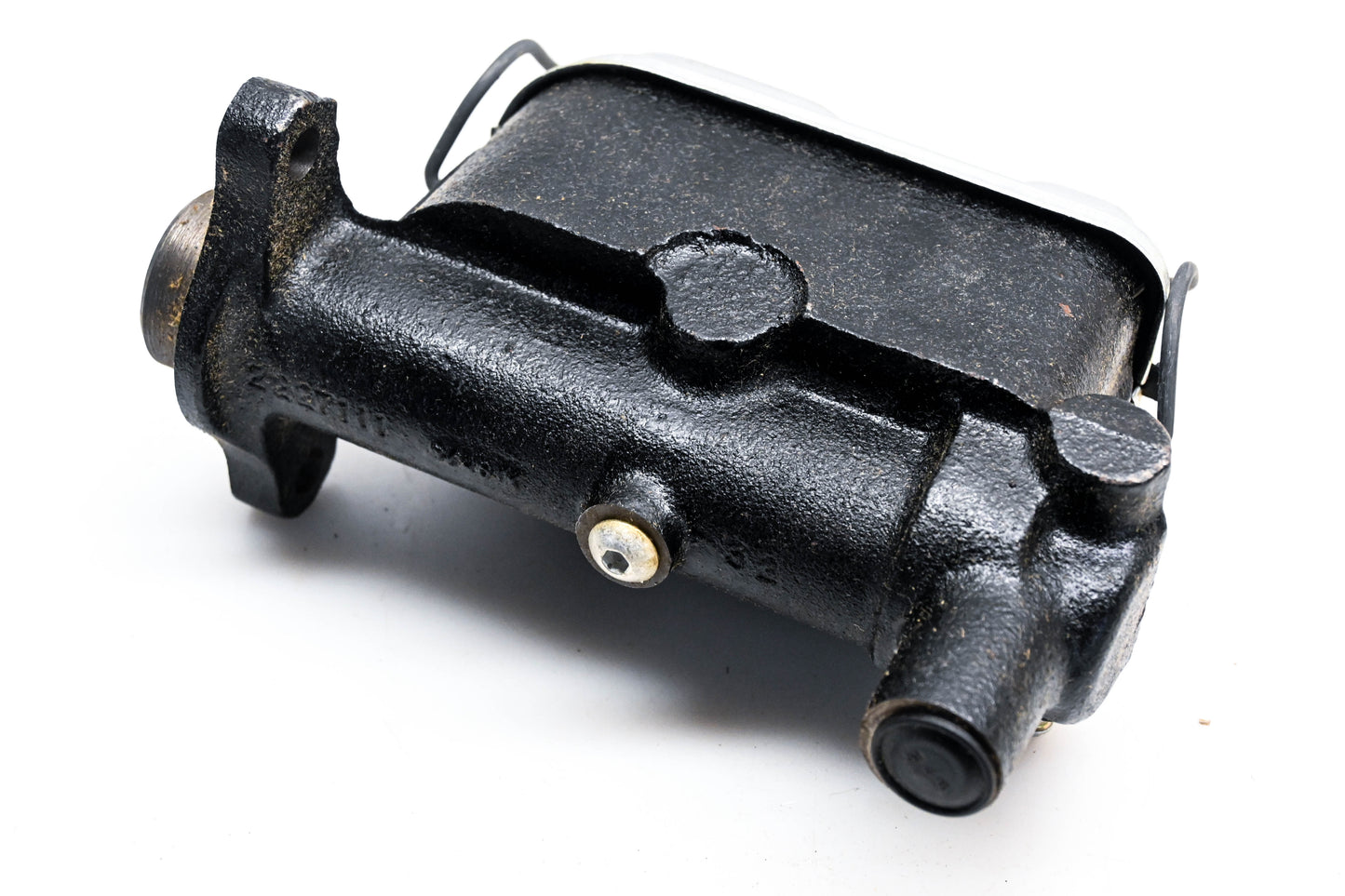 Mopar H71245, H-71245, 2227111 Master Cylinder Assembly NOS