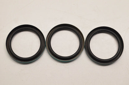CR 16032 Oil Seals Qty 3 NOS