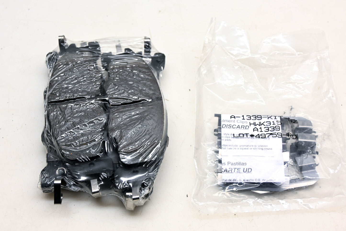 Raybestos PGD1339C Ceramic Disc Brake Pad Kit NOS