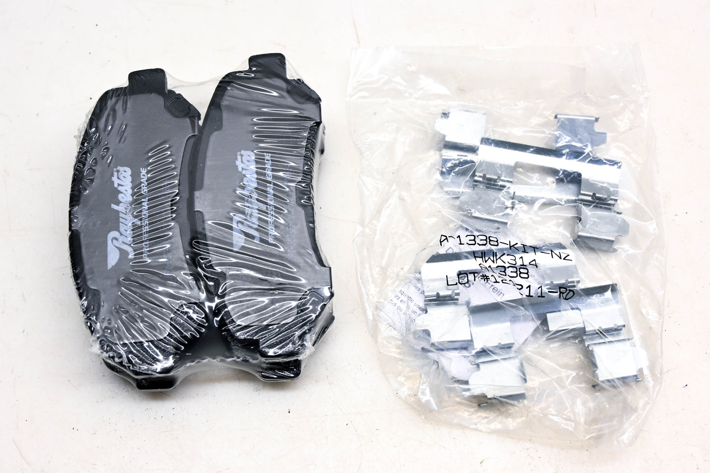 Raybestos PGD1338C Ceramic Disc Brake Pad Kit NOS