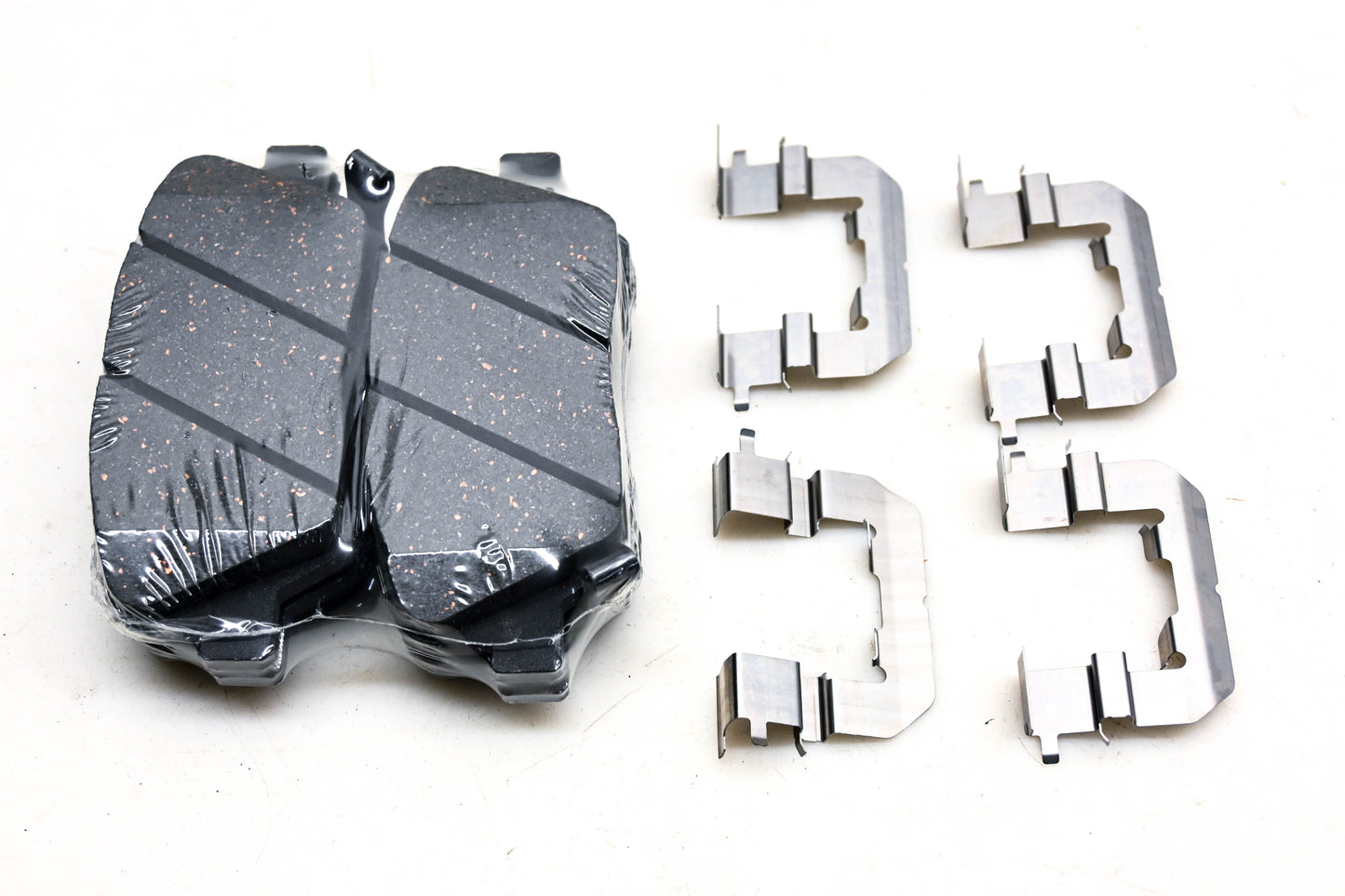 Raybestos PGD1432C Ceramic Disc Brake Pad Kit NOS