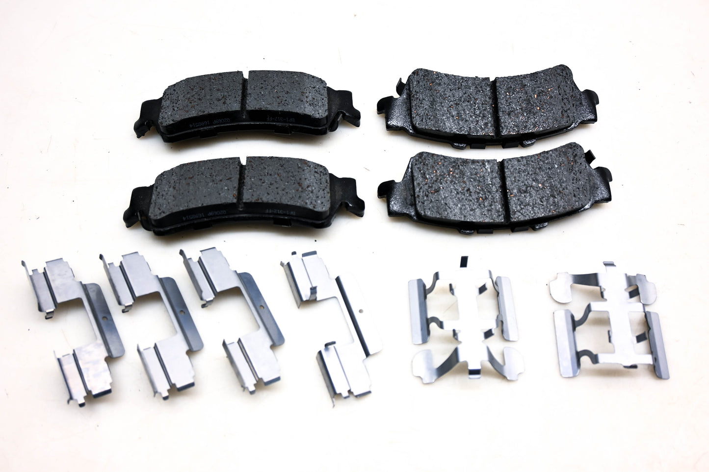 Raybestos PGD792C Ceramic Disc Brake Pad Kit NOS