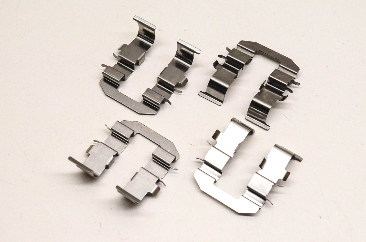 International Brake Pad Kit GNAD1302-KIT Brake Pad Mount Kit NOS